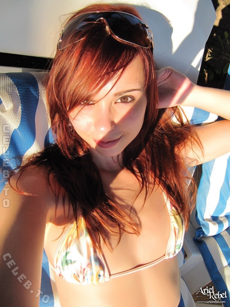 Ariel Rebel nude photo 10