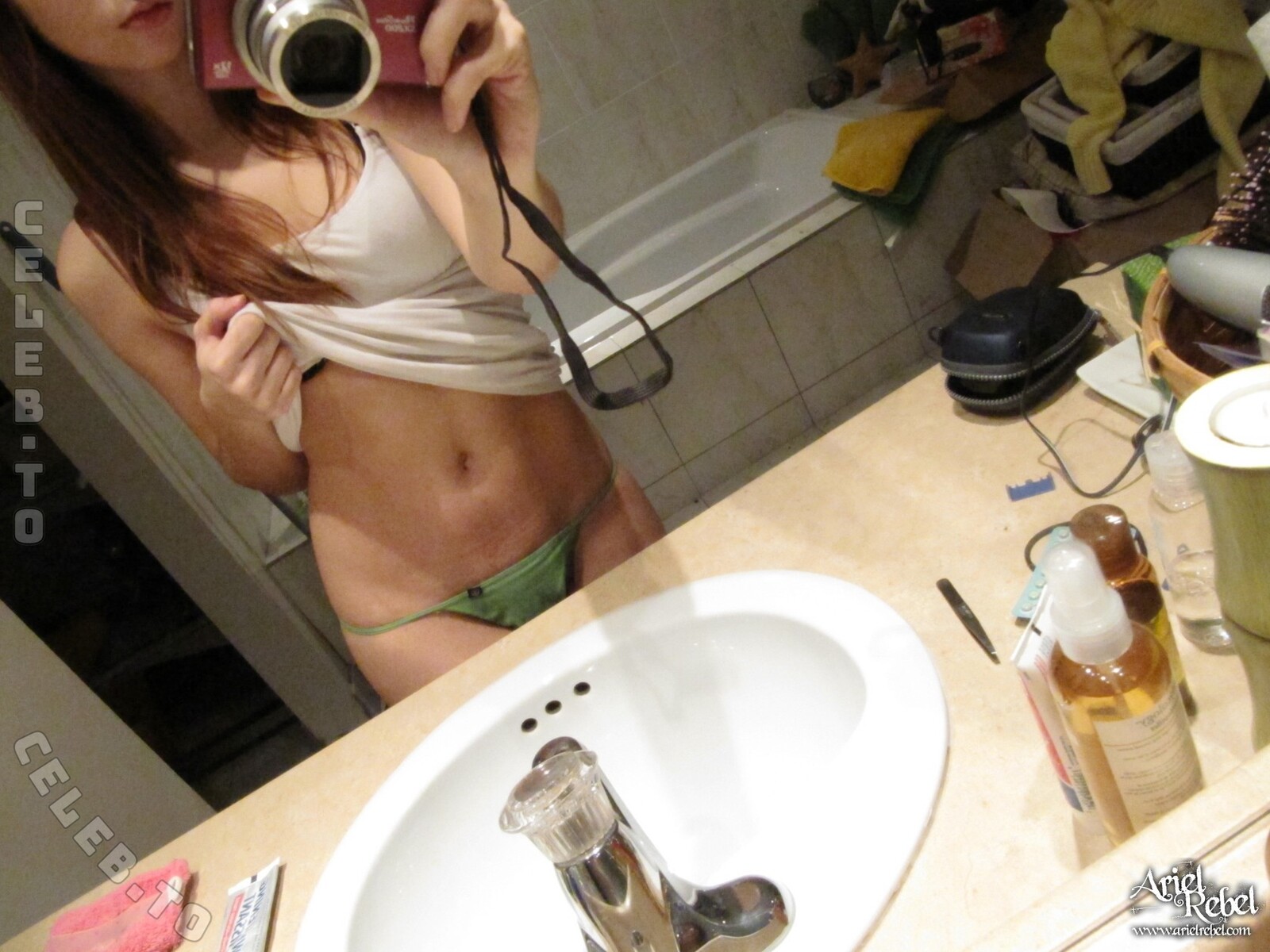 Ariel Rebel nude photo 3