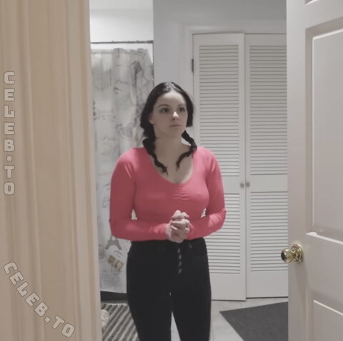 Ariel Winter nude photo 24