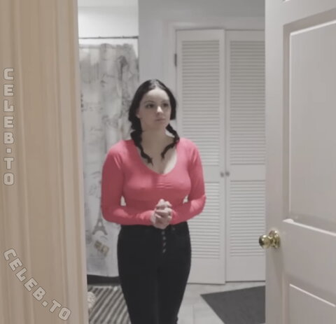 Ariel Winter nude photo 22