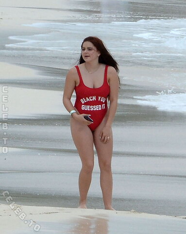 Ariel Winter nude photo 18