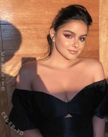 Ariel Winter nude photo 44