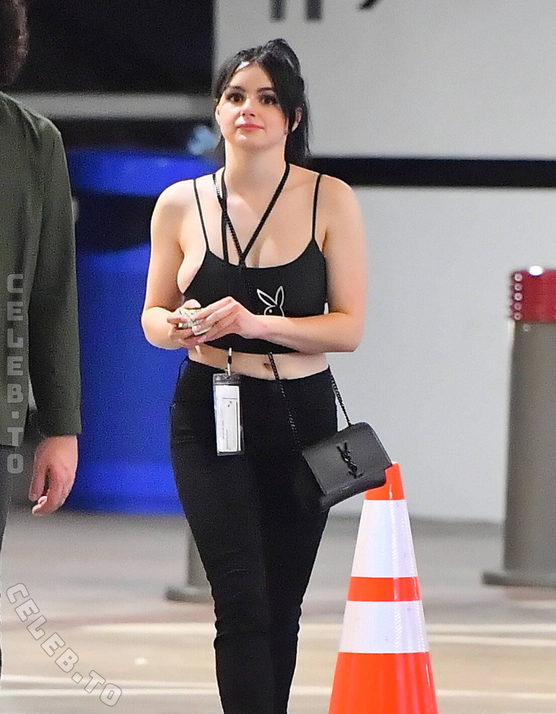 Ariel Winter nude photo 6