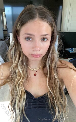 ariellesutton nude photo 19