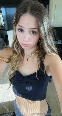 ariellesutton nude photo 18