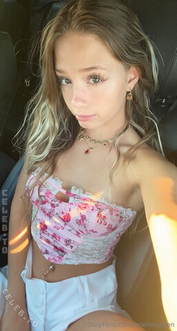 ariellesutton nude photo 17