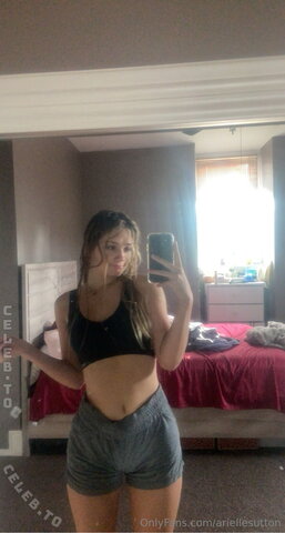 ariellesutton nude photo 9