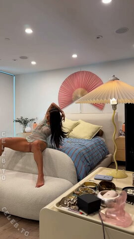 arikytsya nude photo 13