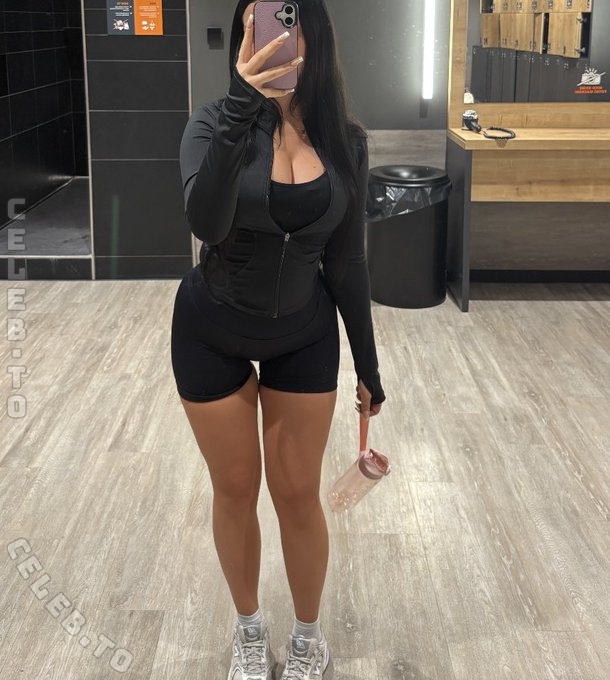 Arina nude photo 5