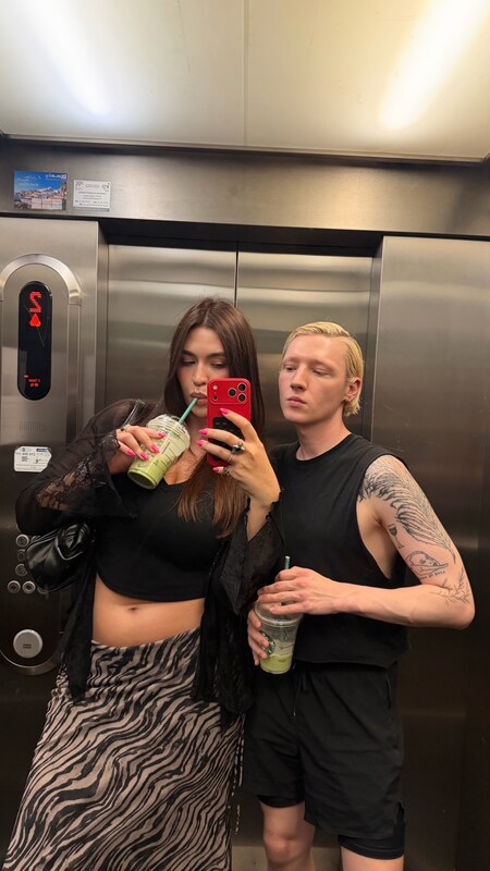 Arina nude photo 3