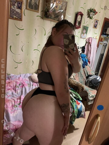 Artemova Kate nude photo 4