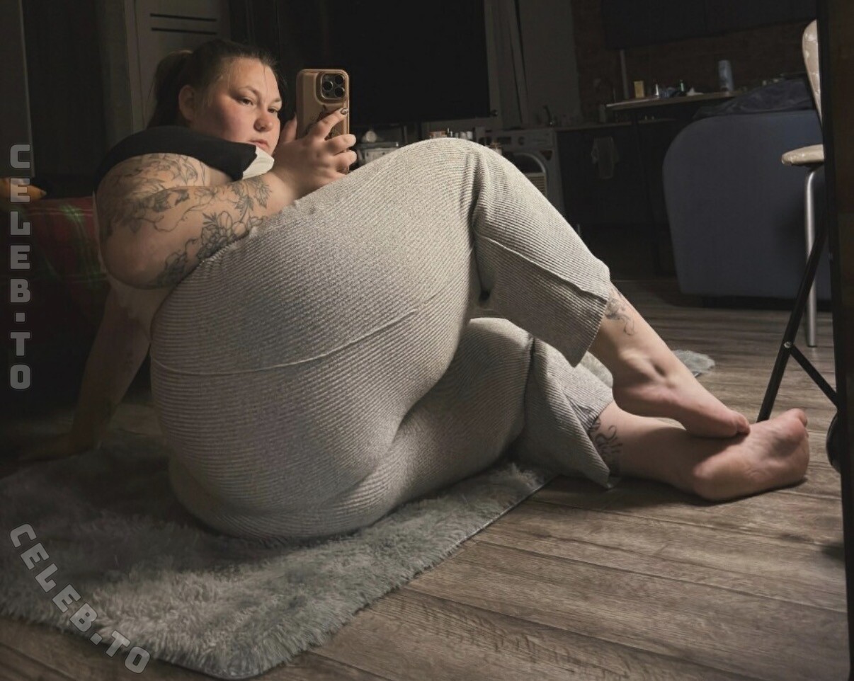 Artemova Kate nude photo 6