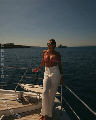 Aryna Sabalenka – Wild mix of old pictures, all not seen here yet!