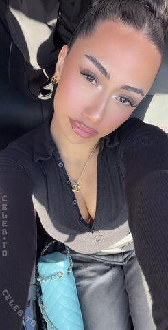 Asaliraniii nude photo 3