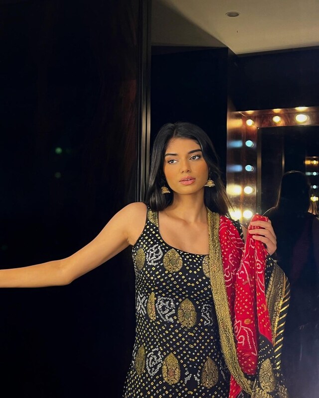 Asfa Sinha nude photo 28