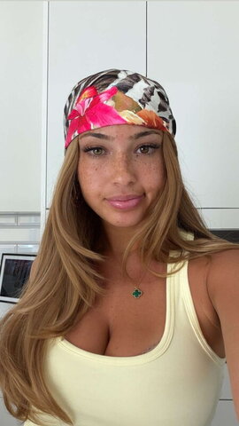 Ash Kash nude photo 2
