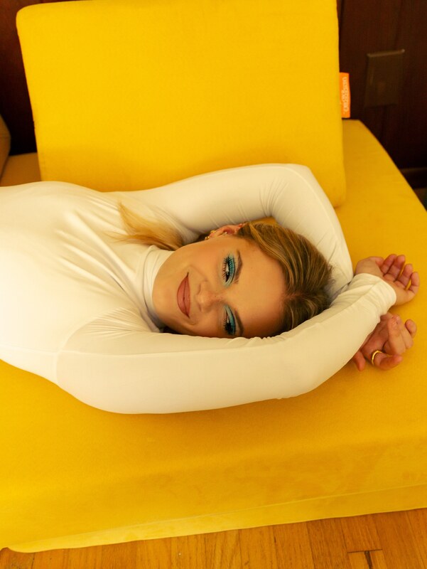 Ashby Florence nude photo 4
