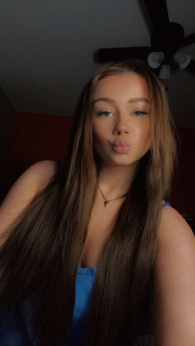 ashhcashhh nude photo 4