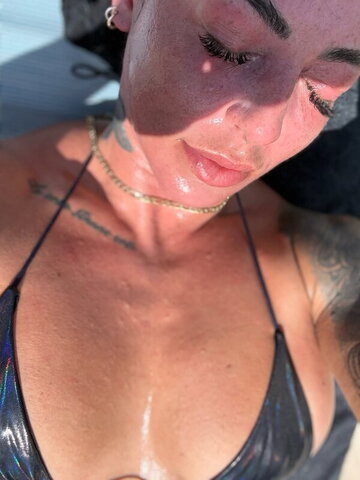 ashhentrekin nude photo 15
