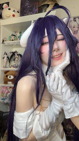 ashisbees nude photo 65