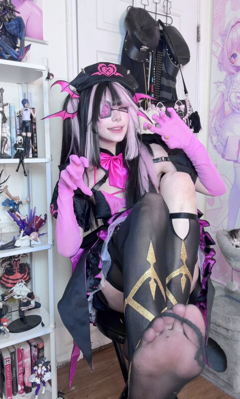 ashisbees nude photo 3