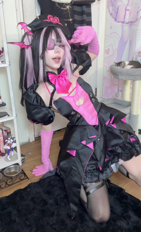 ashisbees nude photo 8
