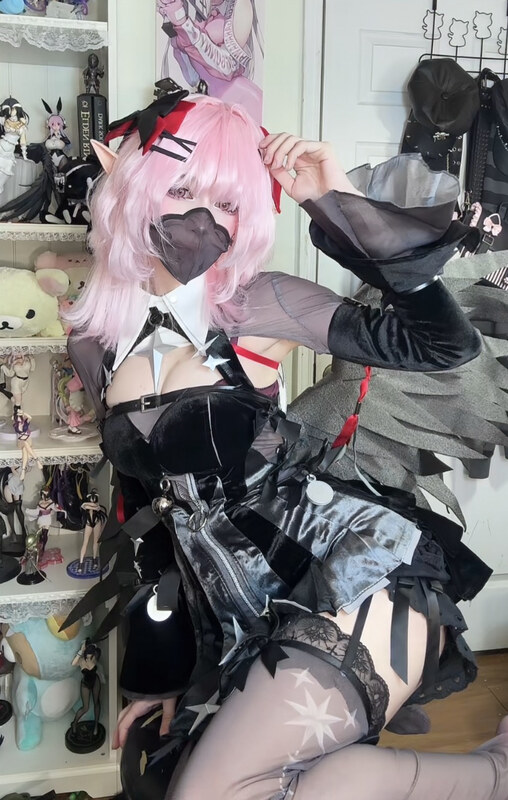 ashisbees nude photo 5