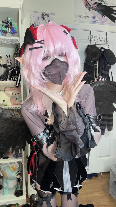 ashisbees nude photo 10