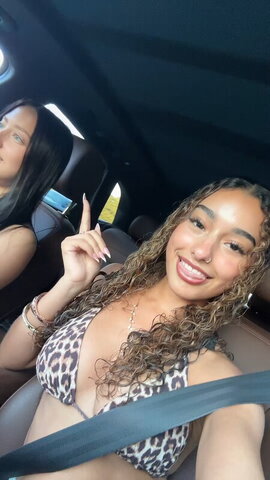 Ashlee Almonte nude photo 1