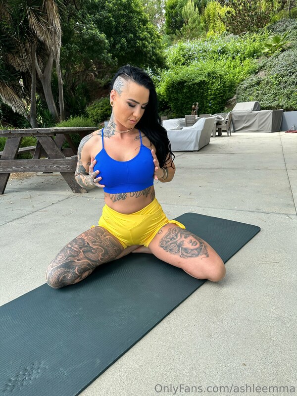 Ashlee Evans-Smith nude photo 46
