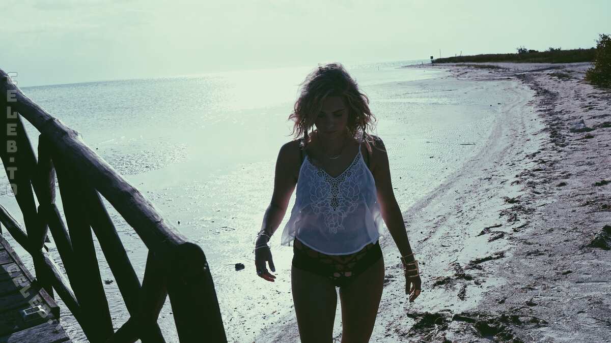 Ashley Benson nude photo 2
