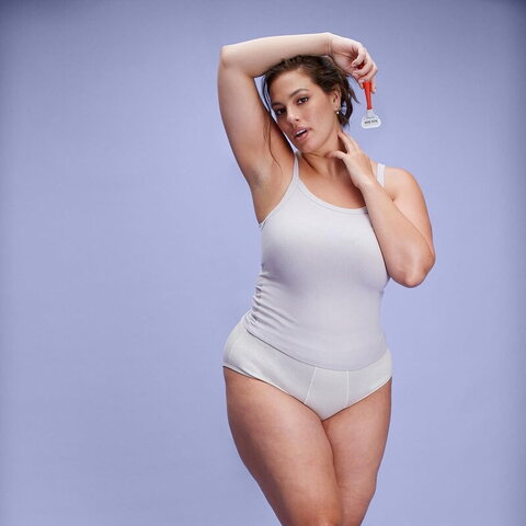 Ashley Graham nude photo 5