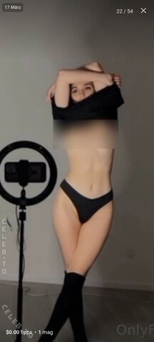 Ashley Shira nude photo 4