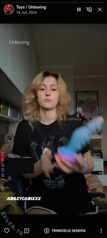 Ashley Shira photo 4