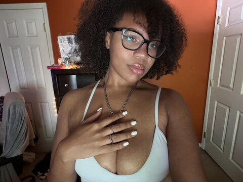 Ashlielol nude photo 8