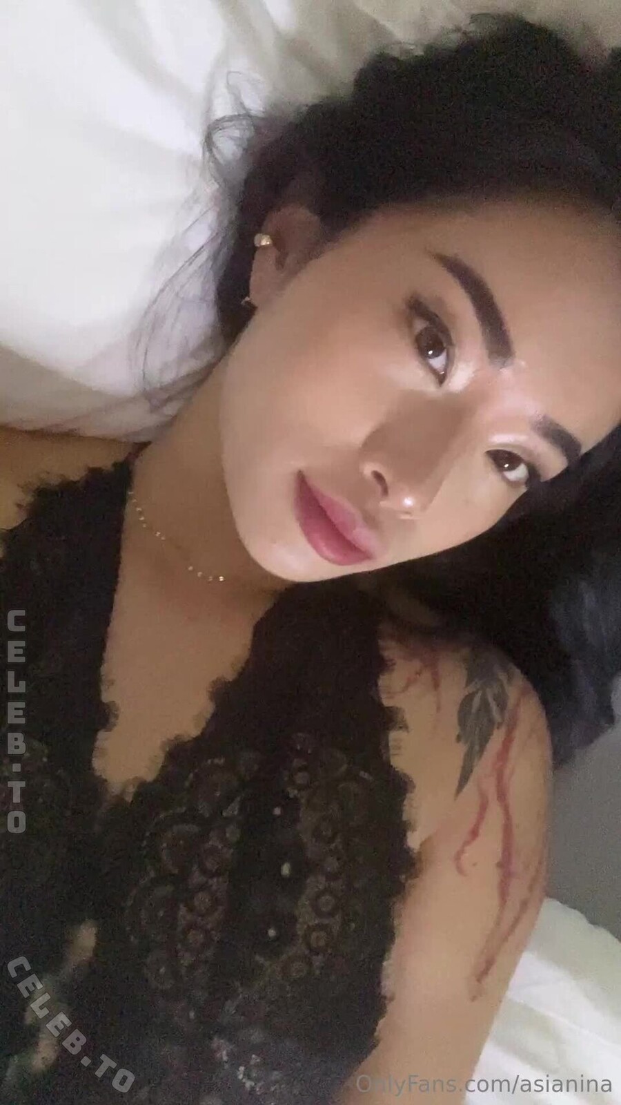 ASIA NINA nude photo 9
