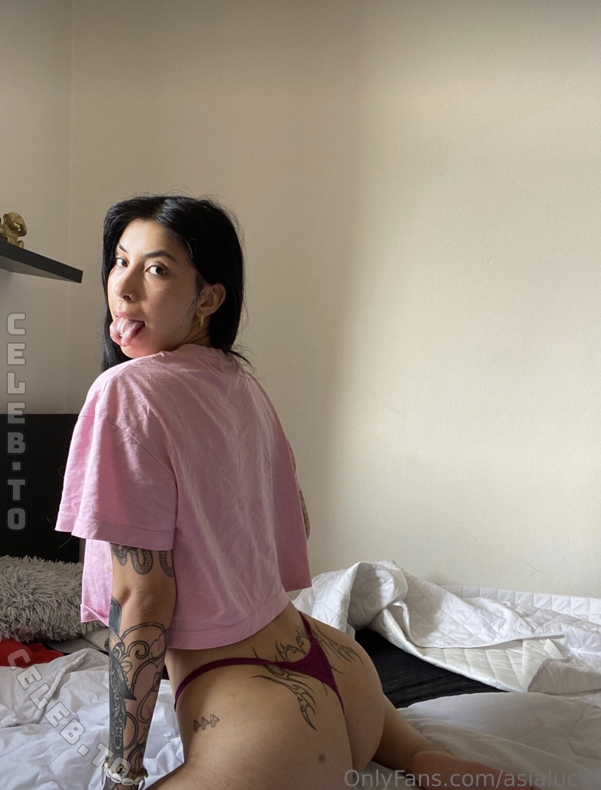 asialucia nude photo 6