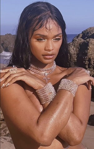 Aslayy Baugh Hot (1 photo)