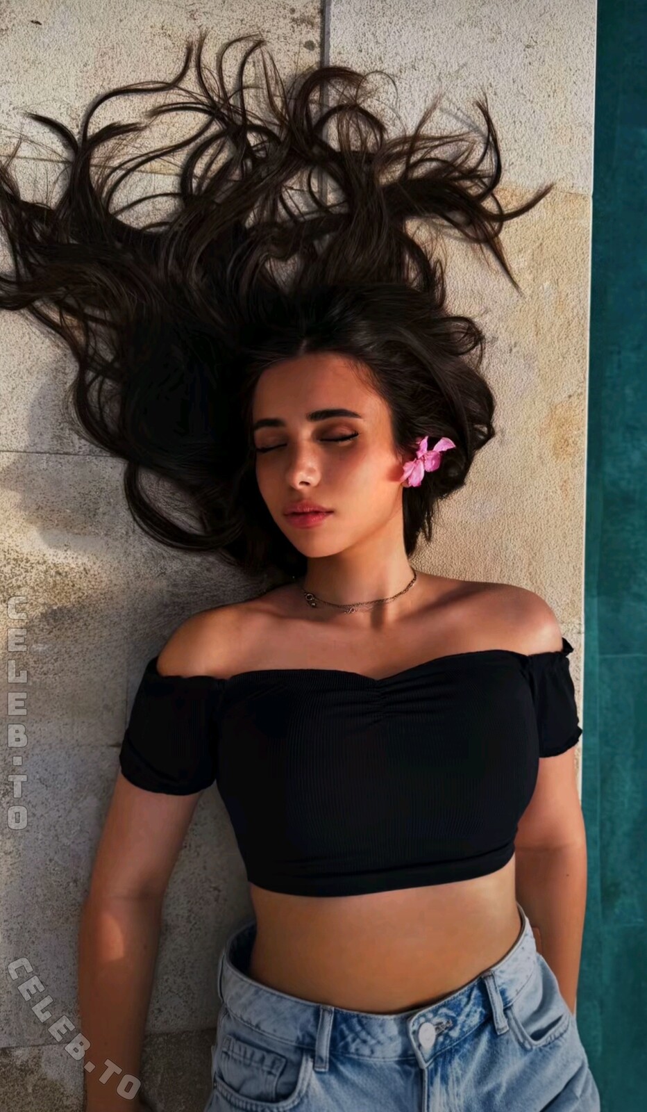 Asleyia nude photo 2