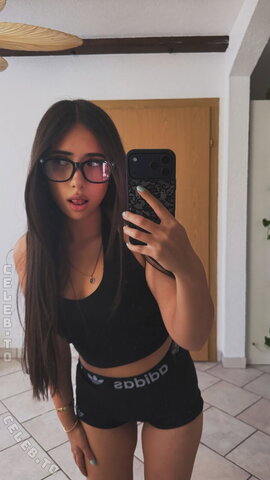 Asleyia nude photo 15