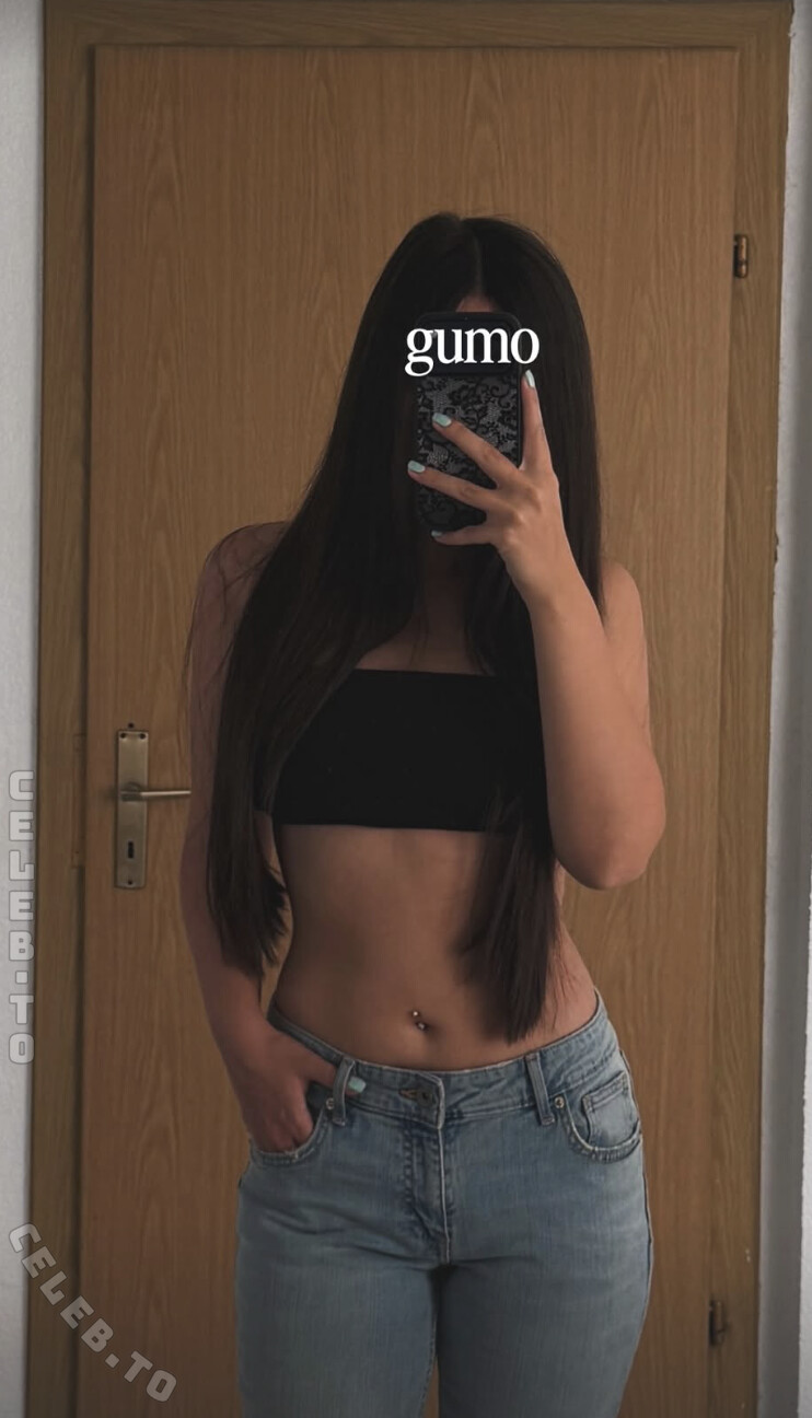 Asleyia nude photo 2