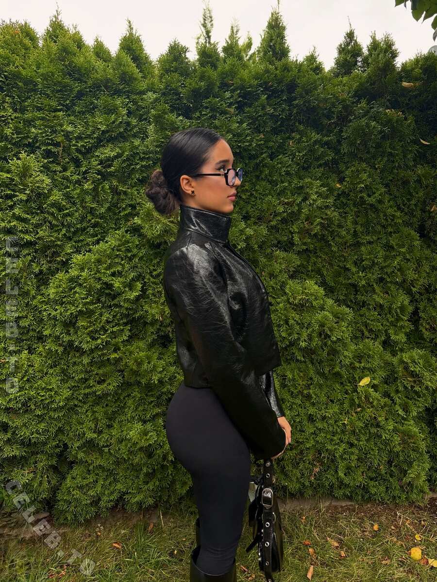 aslicyla nude photo 6