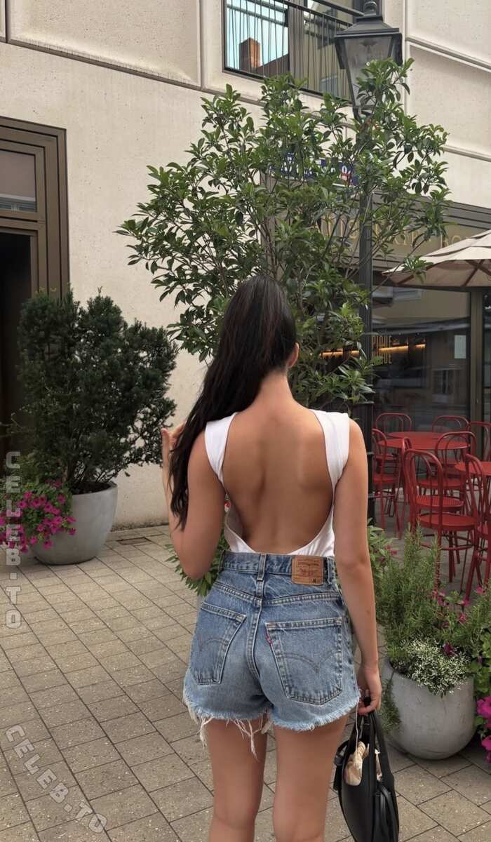 aslicyla nude photo 2