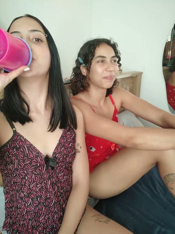 Aslince nude photo 17