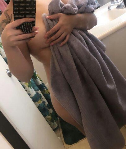 ASMR eatwithjas91 photo 2
