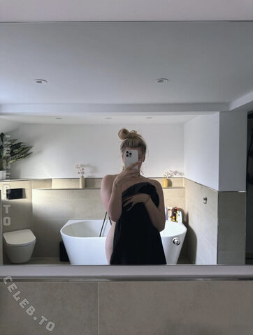 ASMR Janina nude photo 20
