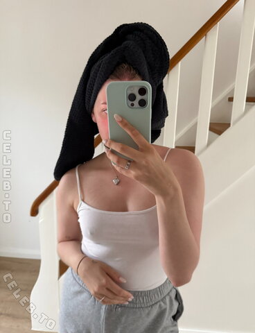 ASMR Janina Sexy (1 photo)