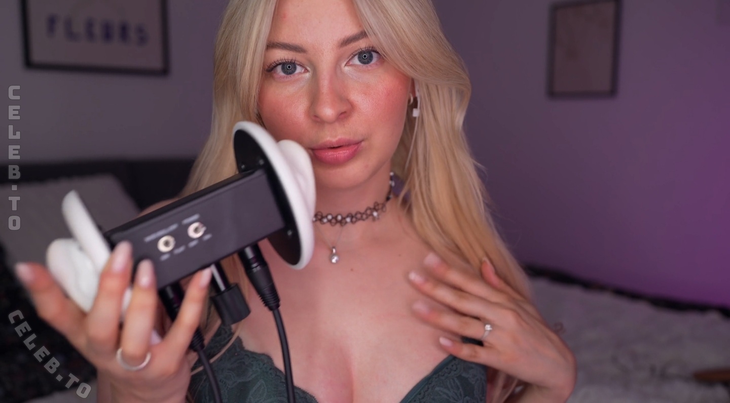 ASMR Janina nude photo 1