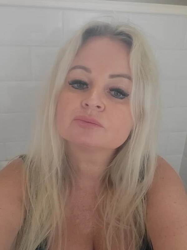 asmrcleaningwithme nude photo 1
