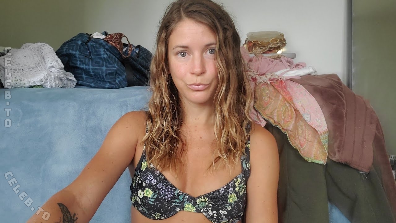 ASMRessense nude photo 8